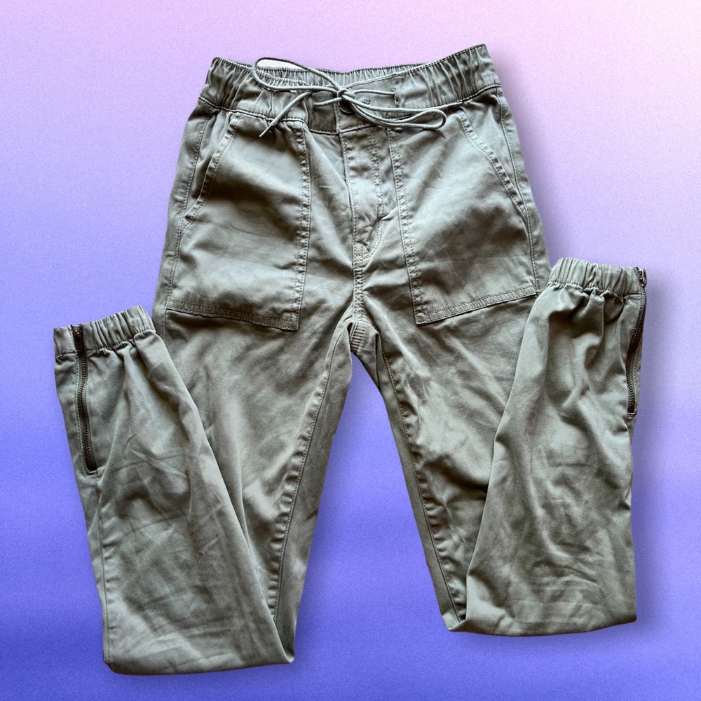 American Eagle size 0 Regular joggers in olive